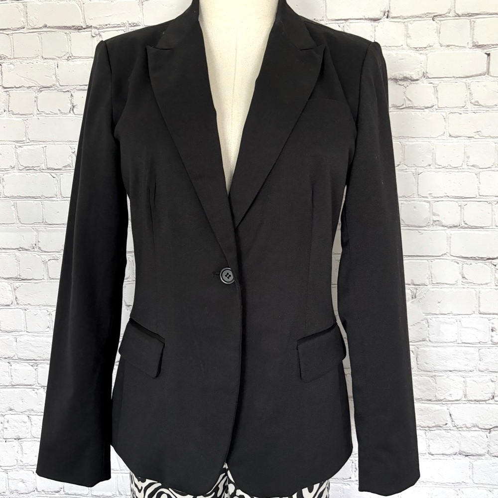 HARVE BENARD Black Long Sleeve Classic Tailored Blazer--EUC--8
